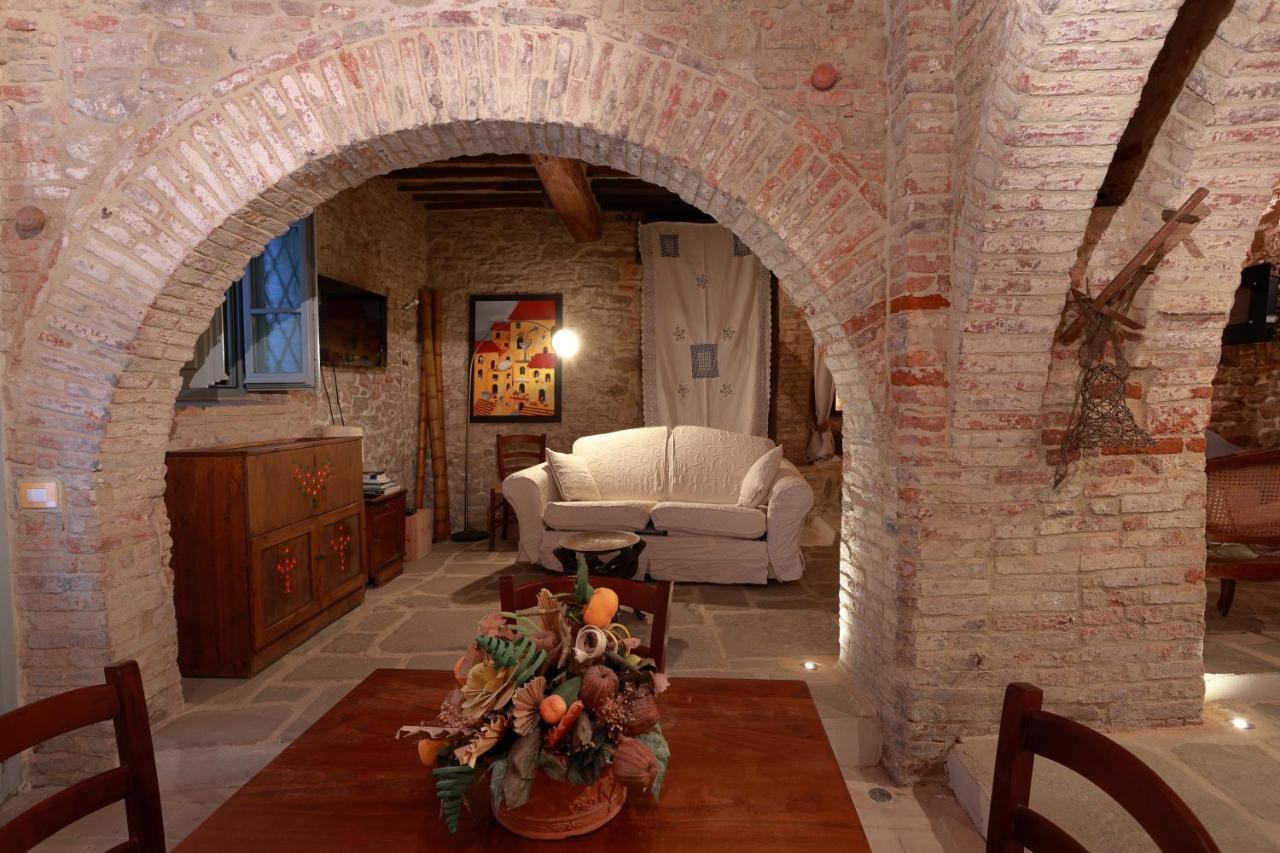 Ferienwohnung La Casina Del Lillotatini Panicale Exterior foto